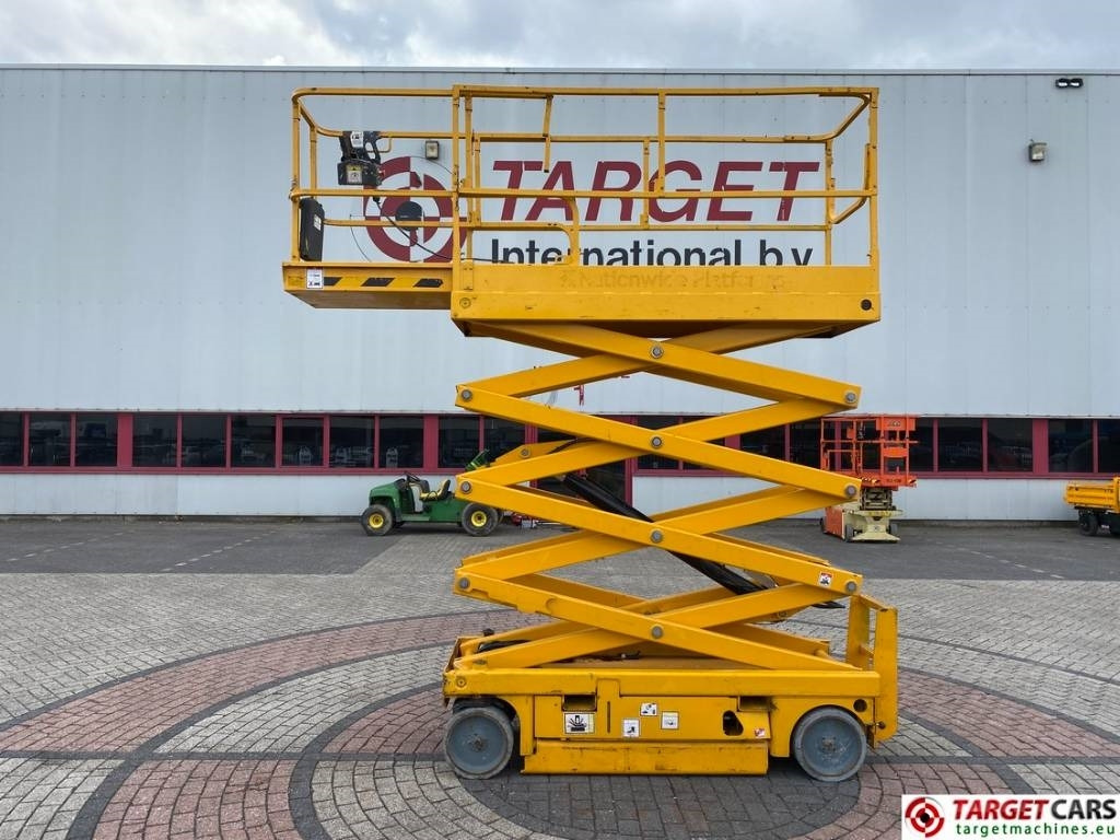 Haulotte Compact 10N Electric Scissor Work Lift 1000cm - Nacelle ciseaux: photos 5 Haulotte Compact 10N Electric Scissor Work Lift 1000cm - Nacelle ciseaux: photos 5