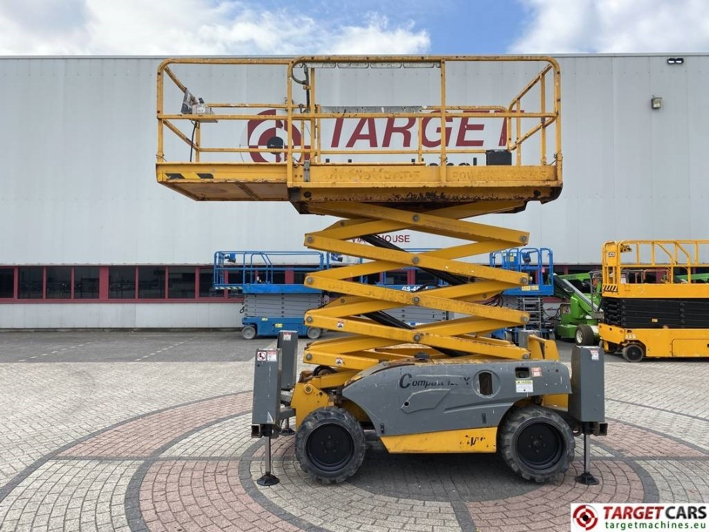 Haulotte Compact 12DX Diesel 4x4 Scissor Work Lift 1206cm - Nacelle ciseaux: photos 5 Haulotte Compact 12DX Diesel 4x4 Scissor Work Lift 1206cm - Nacelle ciseaux: photos 5