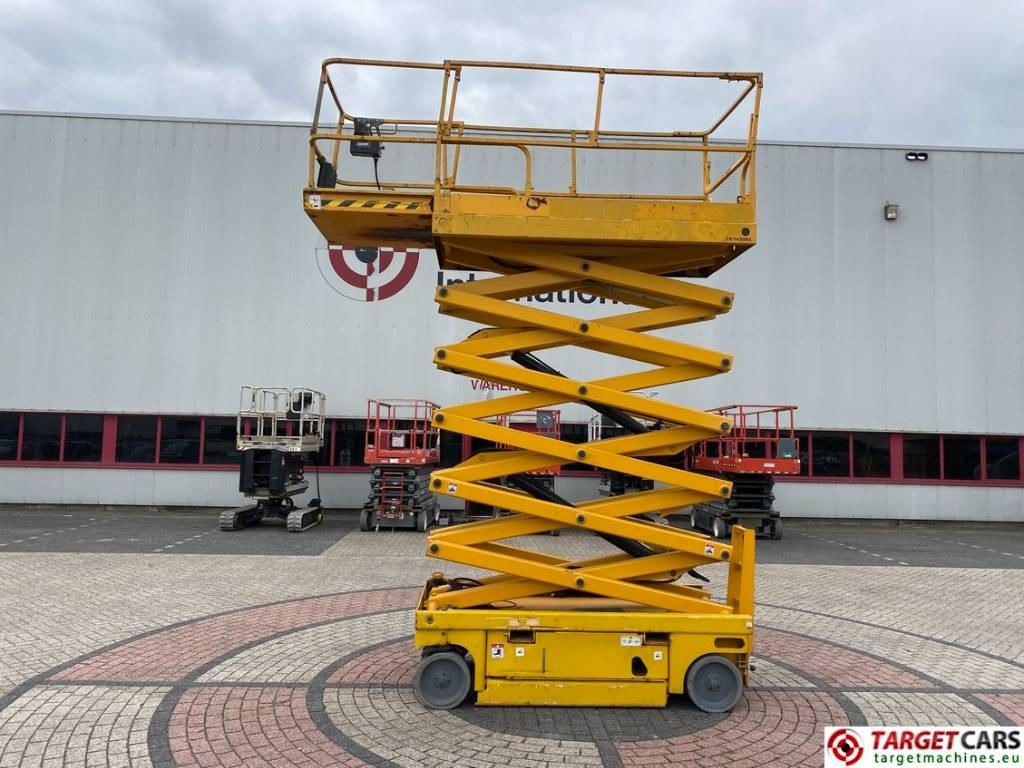 Haulotte Compact 14 Electric Scissor Work Lift 1385cm  - Nacelle ciseaux: photos 5 Haulotte Compact 14 Electric Scissor Work Lift 1385cm  - Nacelle ciseaux: photos 5