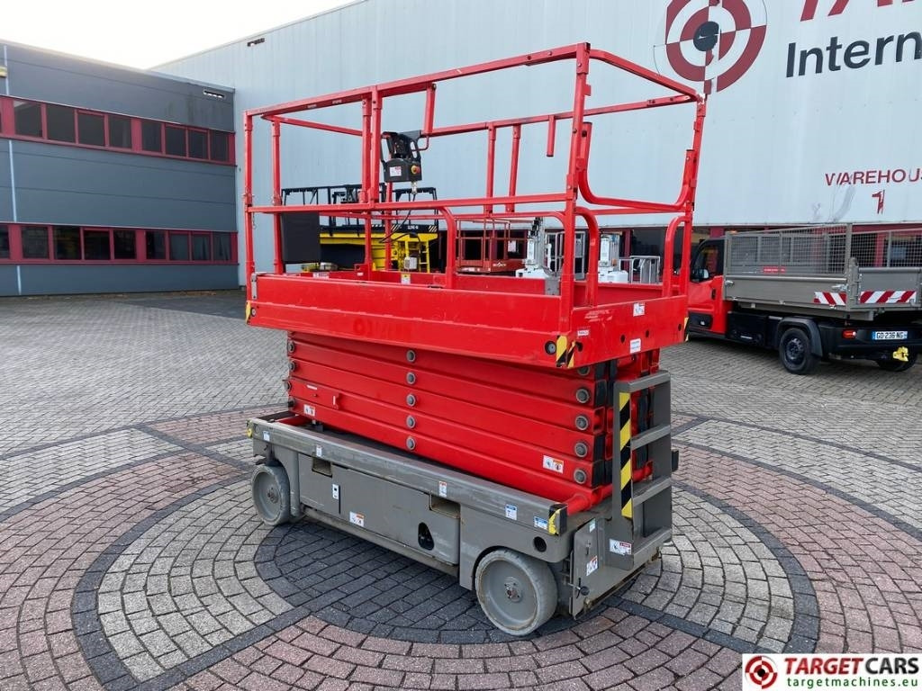 Haulotte Compact 14 Electric Scissor Work Lift 1385cm - Nacelle ciseaux: photos 4 Haulotte Compact 14 Electric Scissor Work Lift 1385cm - Nacelle ciseaux: photos 4