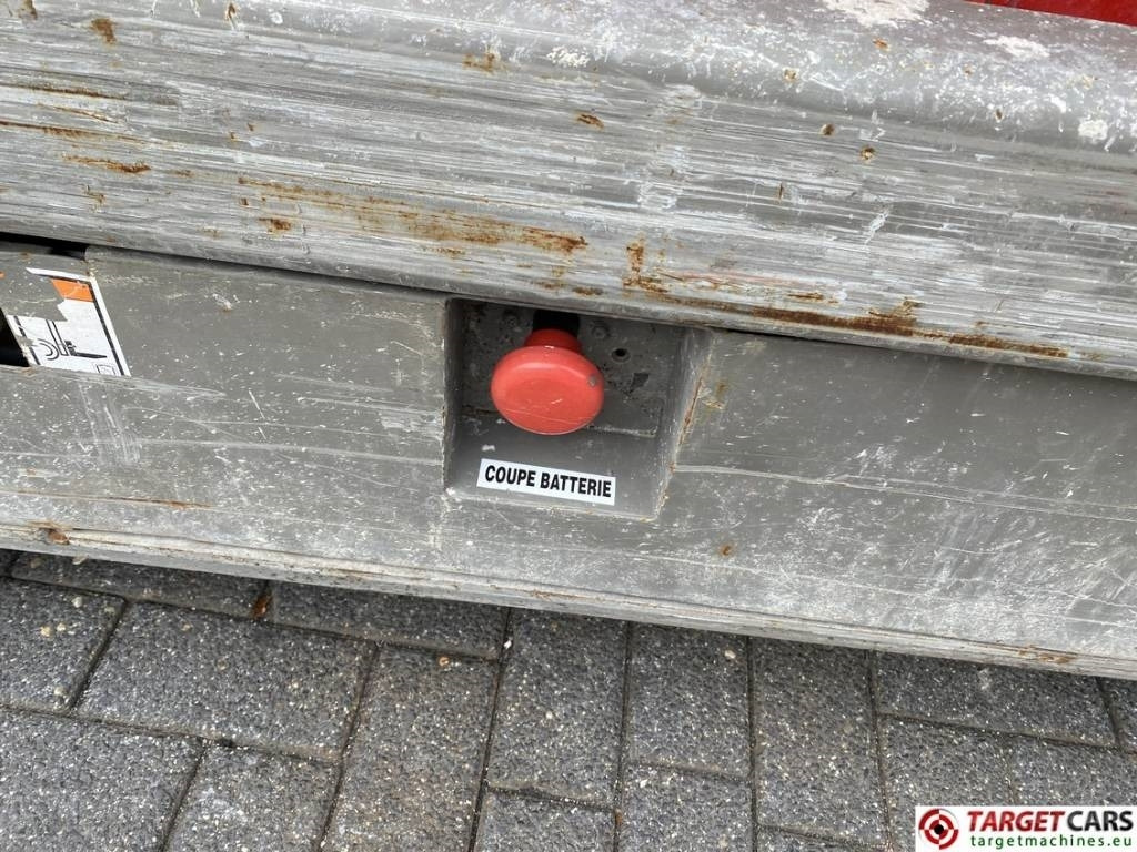 Crédit-bail Haulotte Compact 8 Electric Scissor Work Lift 818cm DEFECT  Haulotte Compact 8 Electric Scissor Work Lift 818cm DEFECT: photos 13 Crédit-bail Haulotte Compact 8 Electric Scissor Work Lift 818cm DEFECT  Haulotte Compact 8 Electric Scissor Work Lift 818cm DEFECT: photos 13