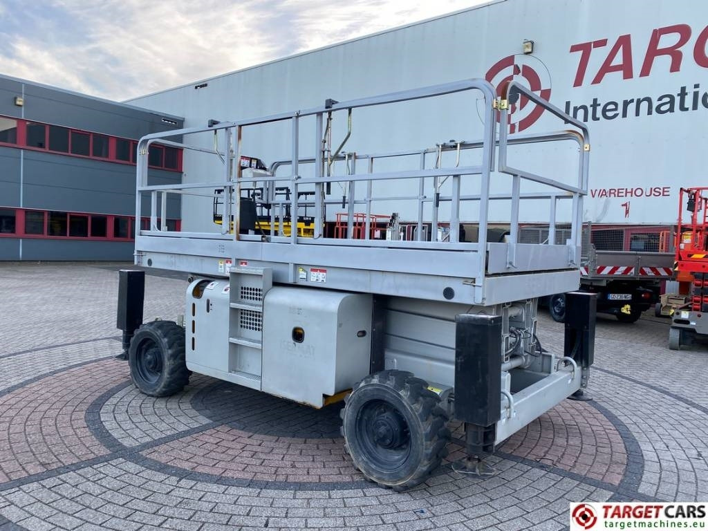 Haulotte H12SX Diesel 4x4 Scissor H12SDX Work Lift 1200cm - Nacelle ciseaux: photos 4 Haulotte H12SX Diesel 4x4 Scissor H12SDX Work Lift 1200cm - Nacelle ciseaux: photos 4