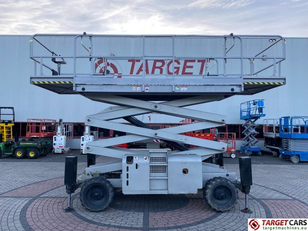 Haulotte H12SX Diesel 4x4 Scissor H12SDX Work Lift 1200cm - Nacelle ciseaux: photos 5 Haulotte H12SX Diesel 4x4 Scissor H12SDX Work Lift 1200cm - Nacelle ciseaux: photos 5