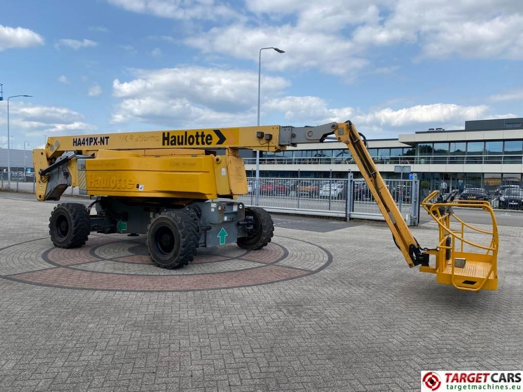 Haulotte HA41PX NT Diesel 4x4 Articulated Boom Lift 4100cm  - Nacelle articulée: photos 2 Haulotte HA41PX NT Diesel 4x4 Articulated Boom Lift 4100cm  - Nacelle articulée: photos 2