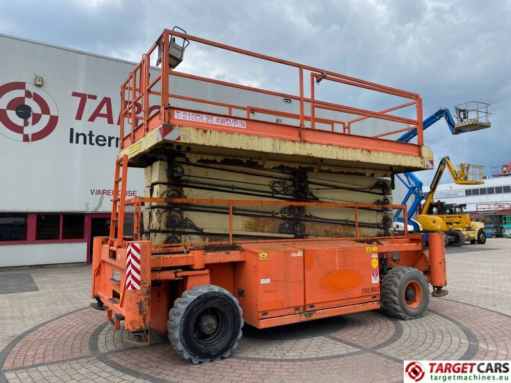 Holland Lift T210DL25 4WD Diesel T-210DL25 Scissor WorkLift 23M - Nacelle ciseaux: photos 1 Holland Lift T210DL25 4WD Diesel T-210DL25 Scissor WorkLift 23M - Nacelle ciseaux: photos 1