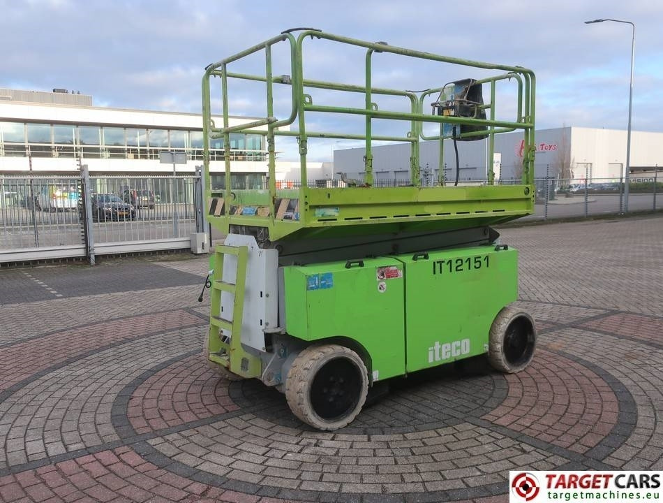 Iteco IT12151 Electric Scissor Work Lift 1380cm - Nacelle ciseaux: photos 3 Iteco IT12151 Electric Scissor Work Lift 1380cm - Nacelle ciseaux: photos 3
