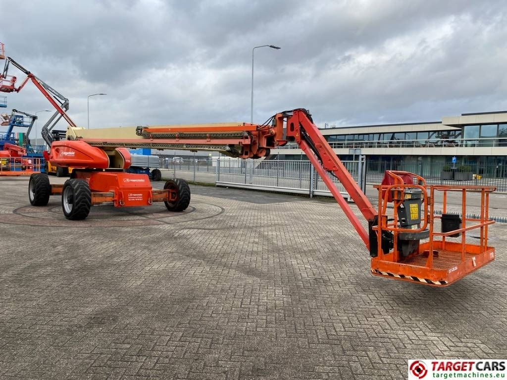 JLG 1350SJP Telescopic 4x4x4 Diesel Boom Lift 4330cm - Nacelle télescopique: photos 2 JLG 1350SJP Telescopic 4x4x4 Diesel Boom Lift 4330cm - Nacelle télescopique: photos 2
