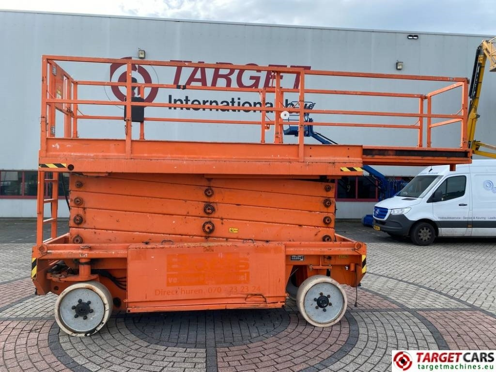 JLG 153-12 Liftlux Electric Scissor Work Lift 1730cm - Nacelle ciseaux: photos 5 JLG 153-12 Liftlux Electric Scissor Work Lift 1730cm - Nacelle ciseaux: photos 5