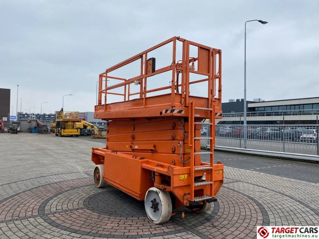 JLG 153-12 Liftlux Electric Scissor Work Lift 1730cm - Nacelle ciseaux: photos 2 JLG 153-12 Liftlux Electric Scissor Work Lift 1730cm - Nacelle ciseaux: photos 2