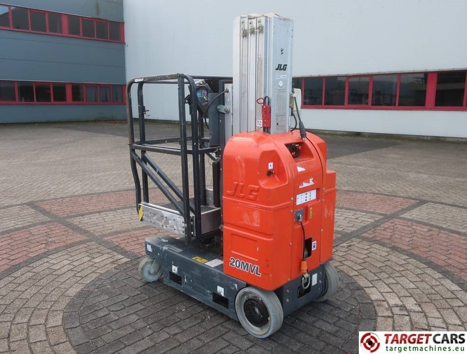 JLG 20MVL Electric Vertical Mast Work Lift 794cm - Nacelle à mât vertical: photos 4 JLG 20MVL Electric Vertical Mast Work Lift 794cm - Nacelle à mât vertical: photos 4