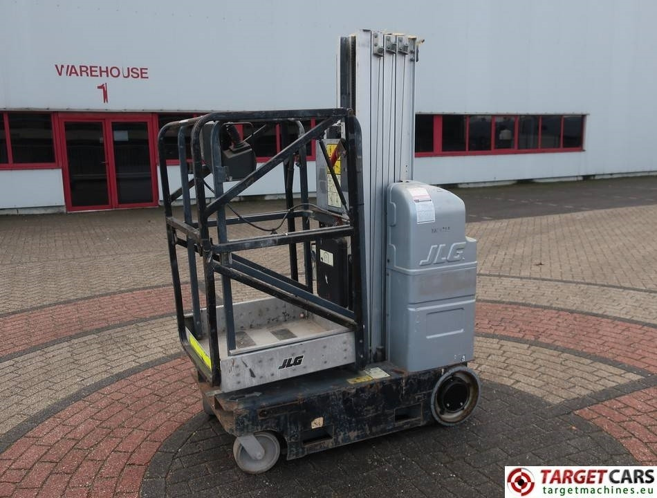 JLG 20MVL Electric Vertical Mast Work Lift 798cm - Nacelle: photos 1 JLG 20MVL Electric Vertical Mast Work Lift 798cm - Nacelle: photos 1