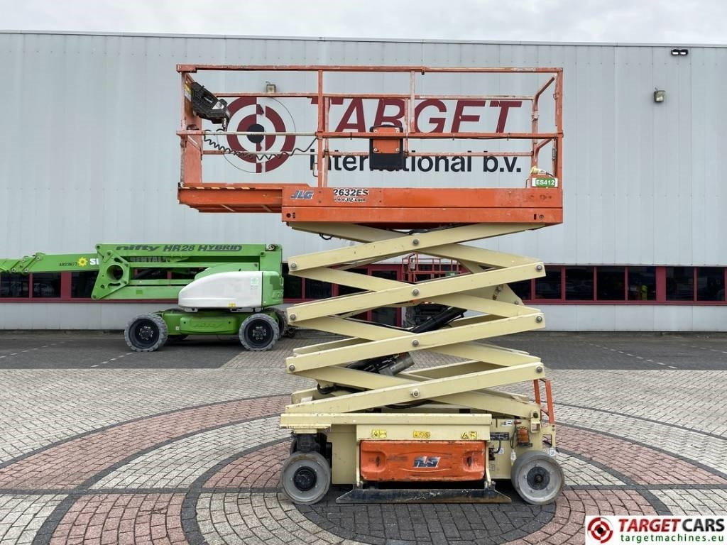 JLG 2632ES Electric Scissor Work Lift 977cm - Nacelle ciseaux: photos 5 JLG 2632ES Electric Scissor Work Lift 977cm - Nacelle ciseaux: photos 5
