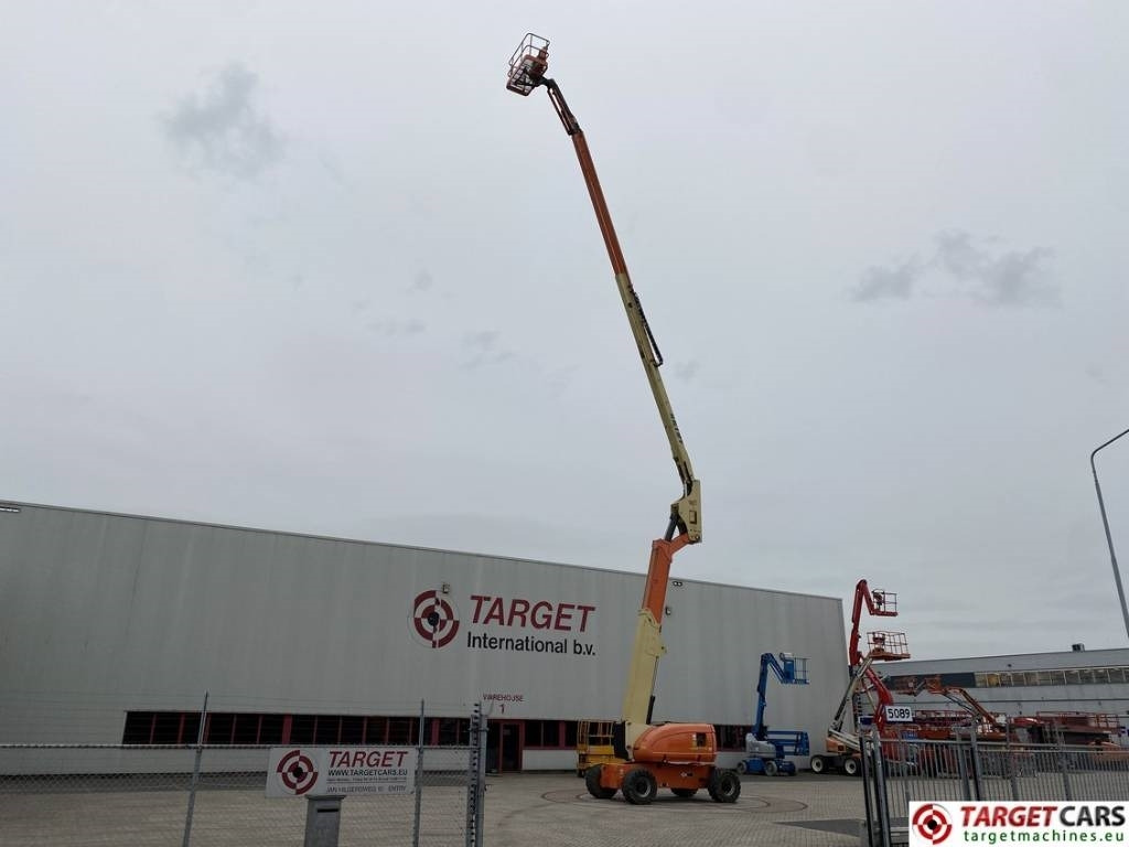 JLG 800AJ Articulated 4x4 Diesel Boom Work Lift 2538cm - Nacelle articulée: photos 5 JLG 800AJ Articulated 4x4 Diesel Boom Work Lift 2538cm - Nacelle articulée: photos 5