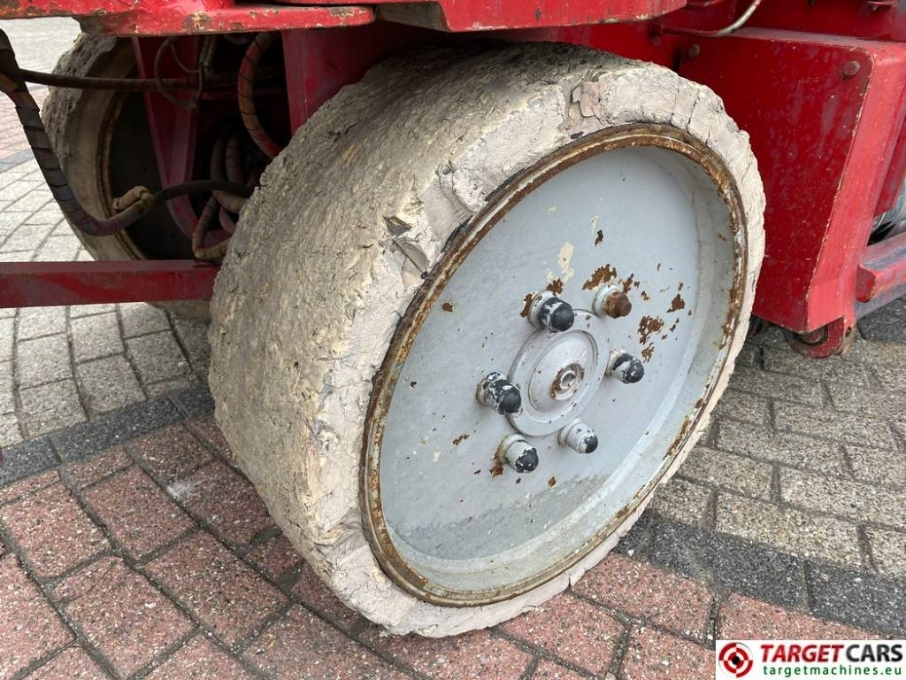 Nacelle ciseaux Liftlux SL210-12 E4/4WD Electric Scissor Work Lift 2300cm: photos 21 Nacelle ciseaux Liftlux SL210-12 E4/4WD Electric Scissor Work Lift 2300cm: photos 21