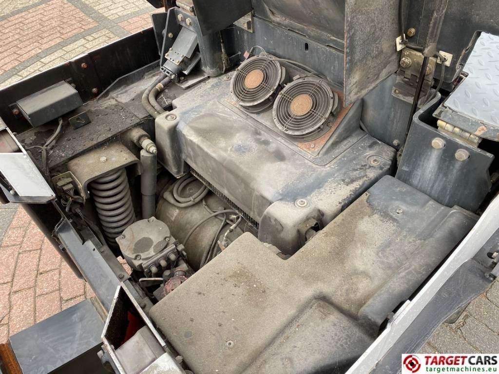 Tracteur communal Linde P250 Tow Tug Truck Tractor Electric 80V max 25T: photos 20