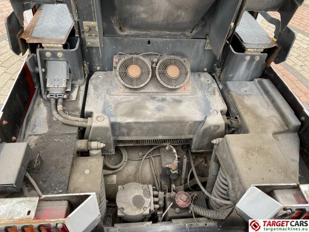 Tracteur communal Linde P250 Tow Tug Truck Tractor Electric 80V max 25T: photos 21