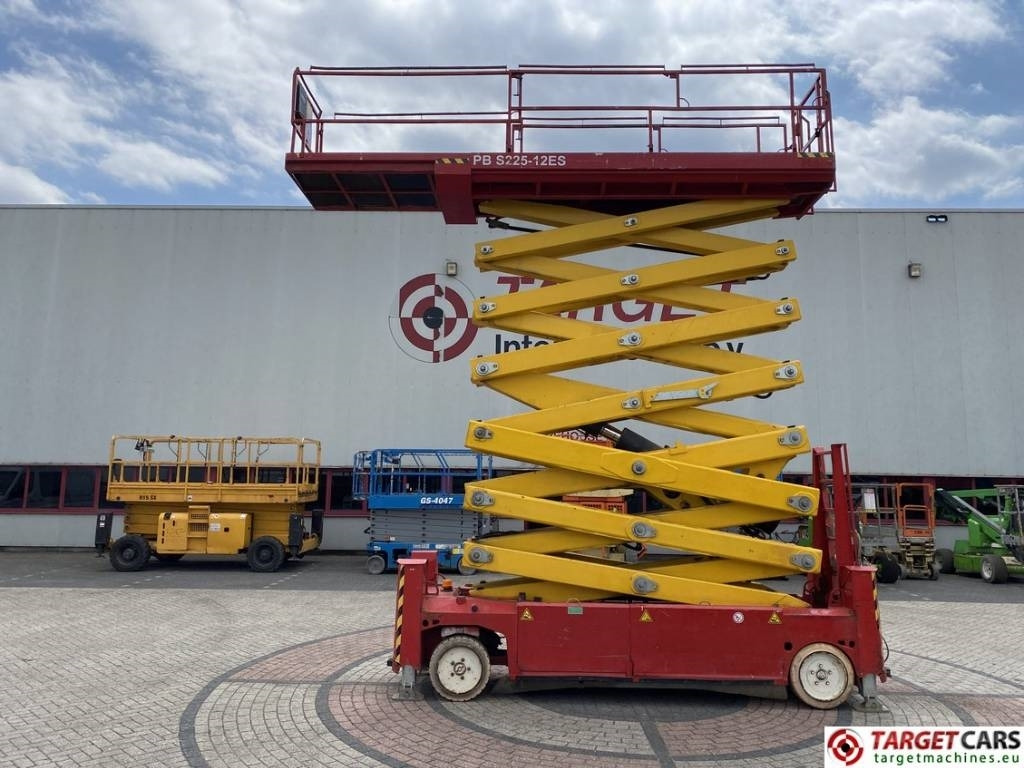 PB-Lift S225-12ES Electric Scissor Work Lift 2250cm - Nacelle ciseaux: photos 5 PB-Lift S225-12ES Electric Scissor Work Lift 2250cm - Nacelle ciseaux: photos 5