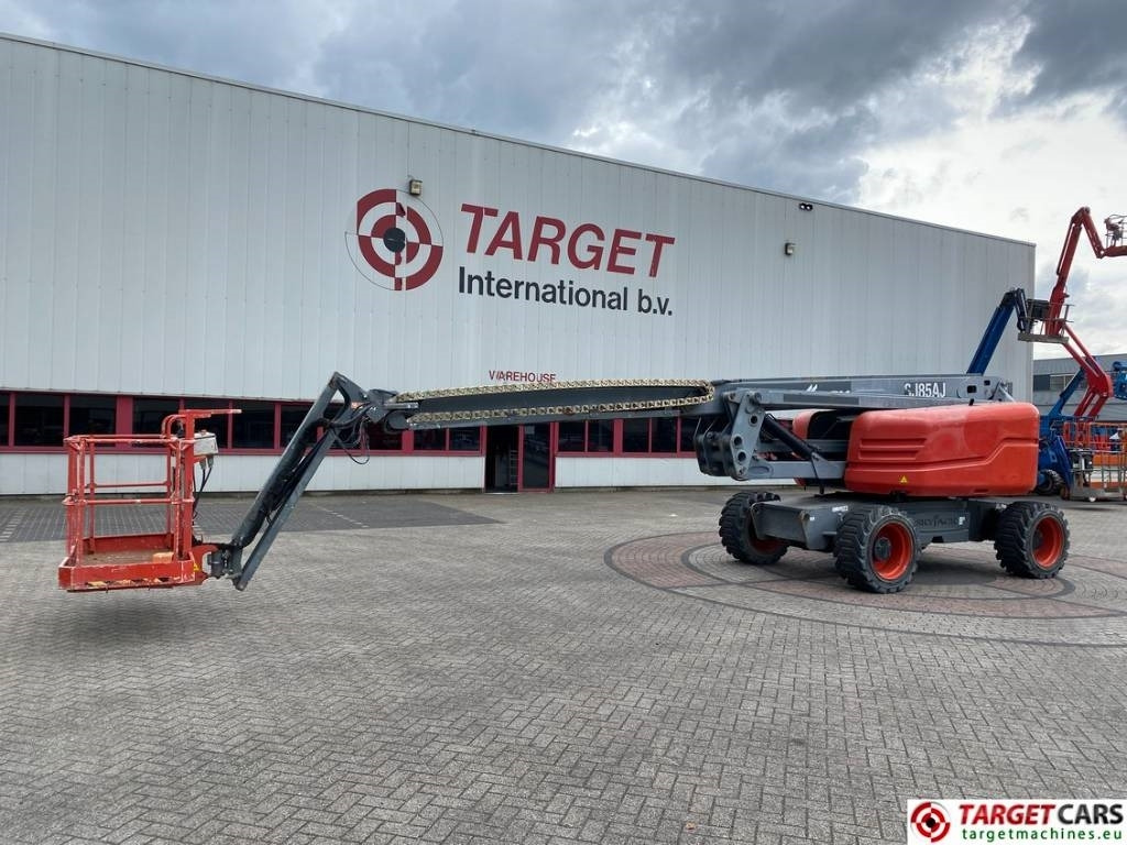 SkyJack SJ85AJ Articulated 4x4 Diesel Boom WorkLift 2791cm - Nacelle articulée: photos 1 SkyJack SJ85AJ Articulated 4x4 Diesel Boom WorkLift 2791cm - Nacelle articulée: photos 1