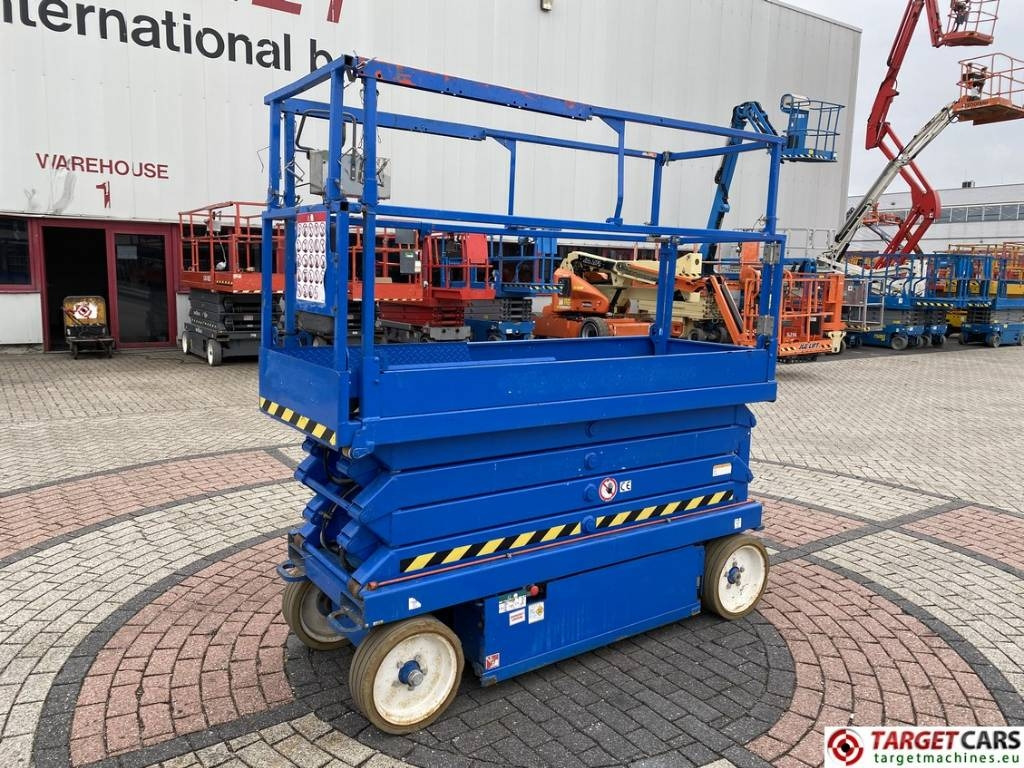 SkyJack SJIII-3226 Electric 3226 Scissor Work Lift 990cm - Nacelle ciseaux: photos 1 SkyJack SJIII-3226 Electric 3226 Scissor Work Lift 990cm - Nacelle ciseaux: photos 1