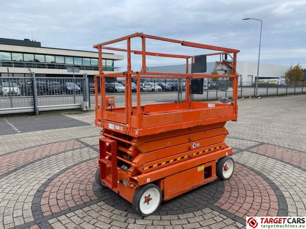 SkyJack SJIII-4626 Electric 4626 Scissor Work Lift 990cm - Nacelle ciseaux: photos 3 SkyJack SJIII-4626 Electric 4626 Scissor Work Lift 990cm - Nacelle ciseaux: photos 3
