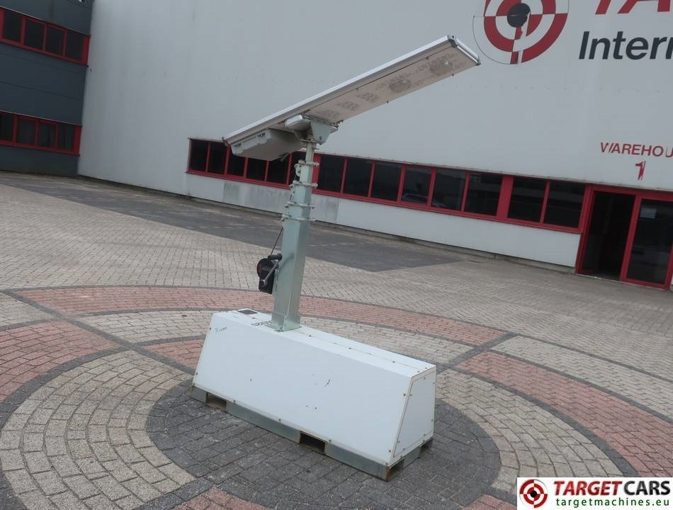 Trime X-Pole 2x25W Led Solar Tower Light - Mat d'éclairage: photos 4 Trime X-Pole 2x25W Led Solar Tower Light - Mat d'éclairage: photos 4