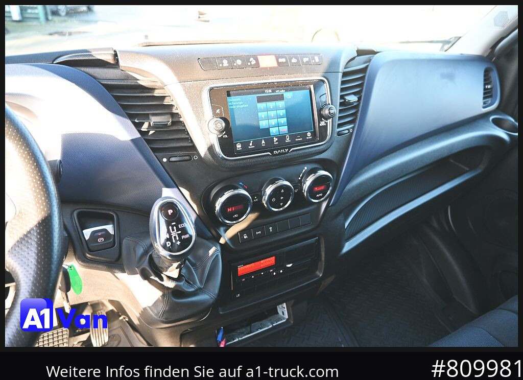 IVECO Daily 72C18 A8V Pritsche/Plane, Tempomat, AHK, Klima - Fourgon plateau: photos 4 IVECO Daily 72C18 A8V Pritsche/Plane, Tempomat, AHK, Klima - Fourgon plateau: photos 4