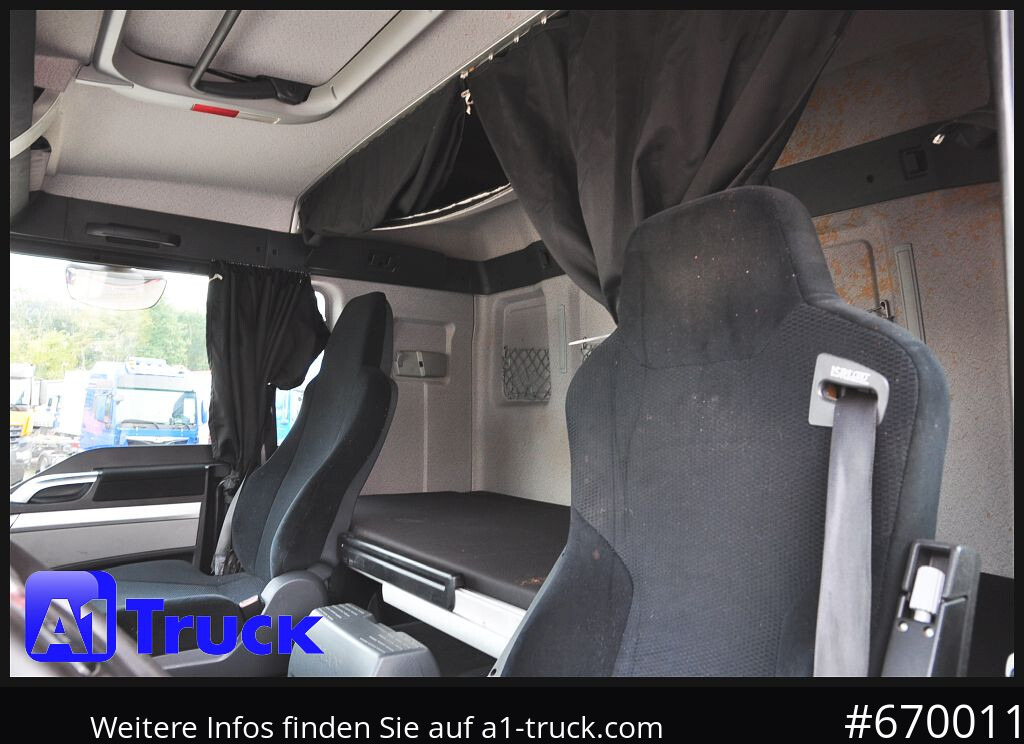 MAN TGX 26.400, Hiab Kran, Lenk-Liftachse, - Camion plateau, Camion grue: photos 4 MAN TGX 26.400, Hiab Kran, Lenk-Liftachse, - Camion plateau, Camion grue: photos 4
