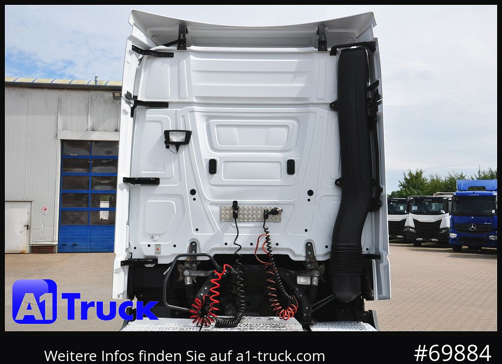 MERCEDES-BENZ Actros 1843, Lowliner, 1 Vorbesitzer, voll Spoiler - Tracteur routier: photos 2 MERCEDES-BENZ Actros 1843, Lowliner, 1 Vorbesitzer, voll Spoiler - Tracteur routier: photos 2