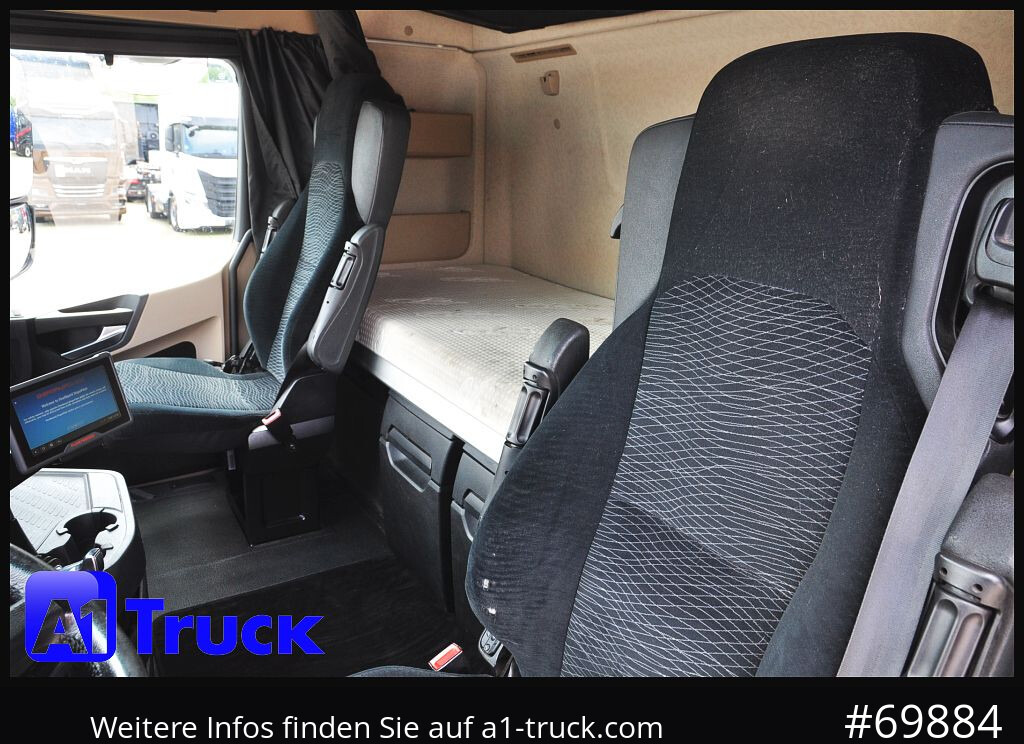 MERCEDES-BENZ Actros 1843, Lowliner, 1 Vorbesitzer, voll Spoiler - Tracteur routier: photos 5 MERCEDES-BENZ Actros 1843, Lowliner, 1 Vorbesitzer, voll Spoiler - Tracteur routier: photos 5