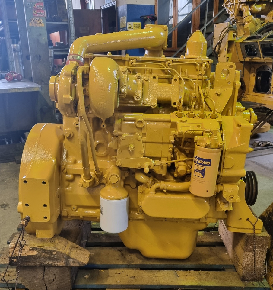Caterpillar 3204 - Moteur pour Engins de chantier: photos 1 Caterpillar 3204 - Moteur pour Engins de chantier: photos 1