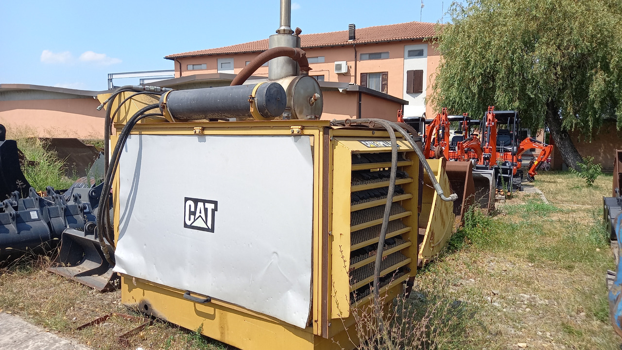 Caterpillar 3208 T Gruppo elettrogeno caterpillar 3208 T usato in buone condizioni. - Groupe électrogène: photos 1 Caterpillar 3208 T Gruppo elettrogeno caterpillar 3208 T usato in buone condizioni. - Groupe électrogène: photos 1