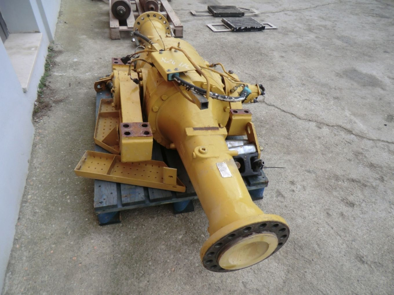 Caterpillar 928G - Essieu arrière pour Engins de chantier: photos 2 Caterpillar 928G - Essieu arrière pour Engins de chantier: photos 2