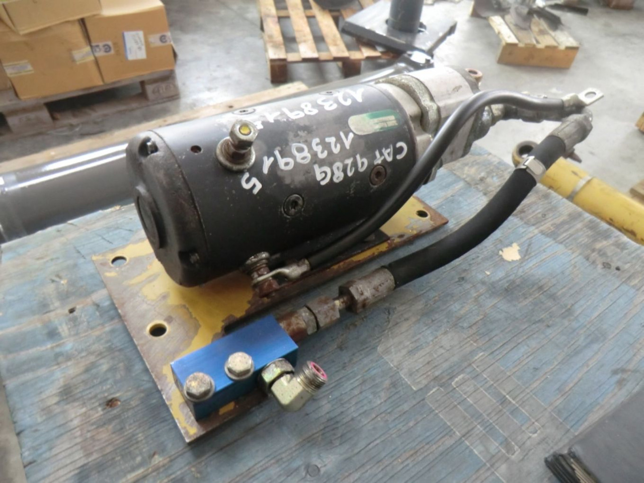 Caterpillar 928G POMPE STERZO AUSILIARIO - Pompe hydraulique pour Engins de chantier: photos 3 Caterpillar 928G POMPE STERZO AUSILIARIO - Pompe hydraulique pour Engins de chantier: photos 3