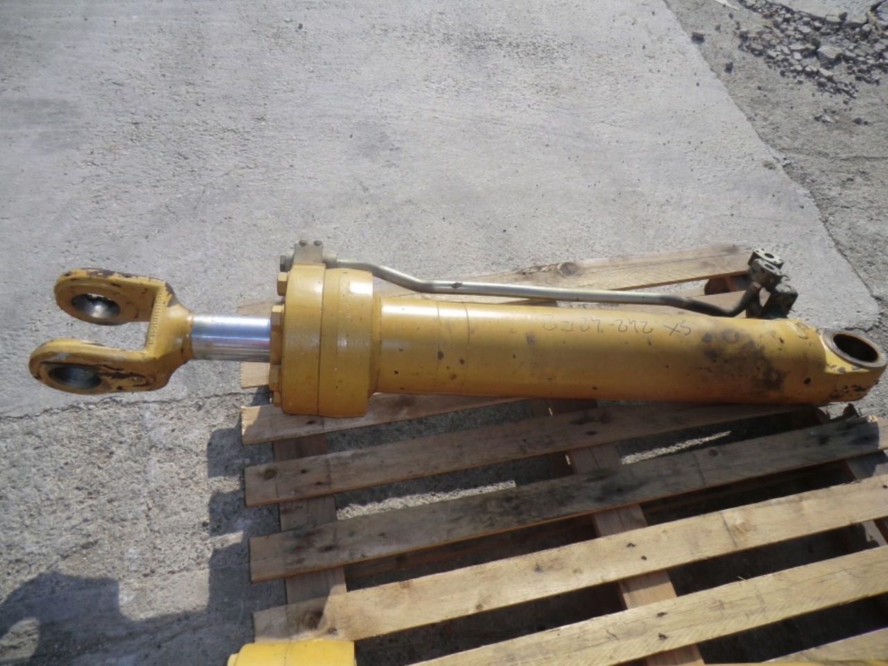 Caterpillar 962H Cilindro di sollevamento SX - Vérin hydraulique pour Engins de chantier: photos 1 Caterpillar 962H Cilindro di sollevamento SX - Vérin hydraulique pour Engins de chantier: photos 1