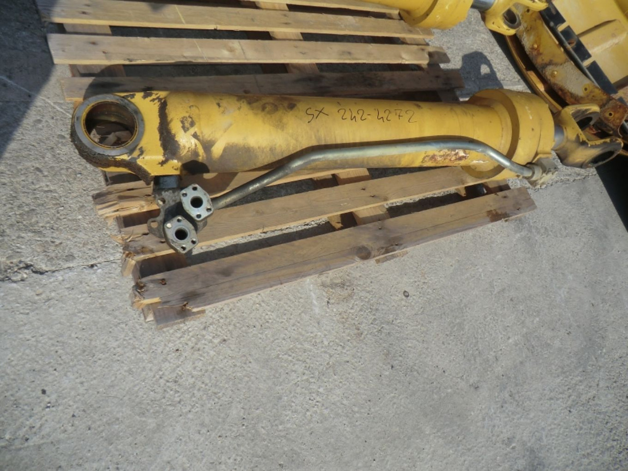 Caterpillar 962H Cilindro di sollevamento SX - Vérin hydraulique pour Engins de chantier: photos 2 Caterpillar 962H Cilindro di sollevamento SX - Vérin hydraulique pour Engins de chantier: photos 2