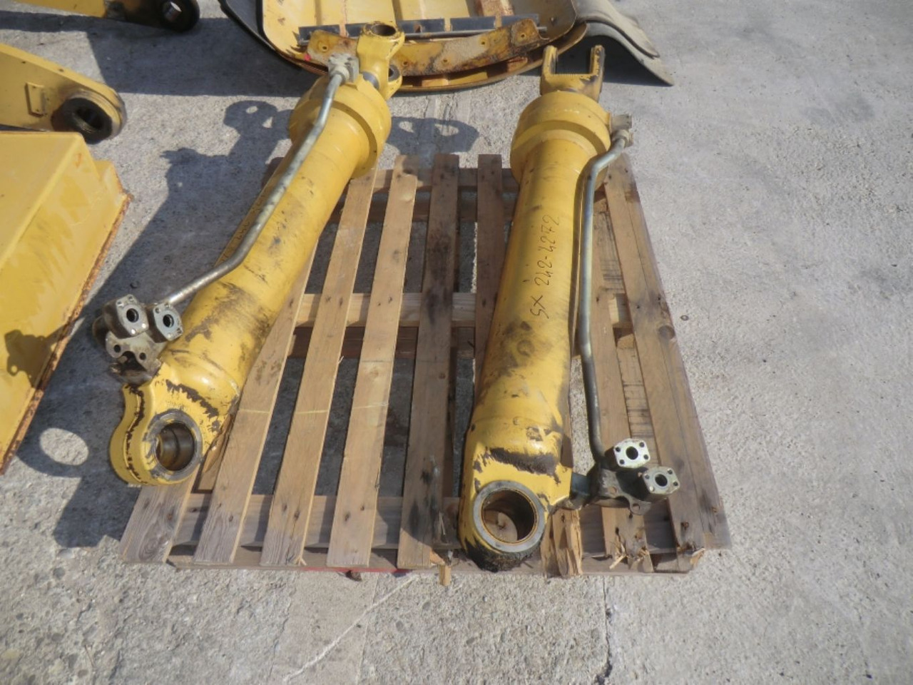 Caterpillar 962H cilindro di sollevamento destro - Vérin hydraulique pour Engins de chantier: photos 3 Caterpillar 962H cilindro di sollevamento destro - Vérin hydraulique pour Engins de chantier: photos 3