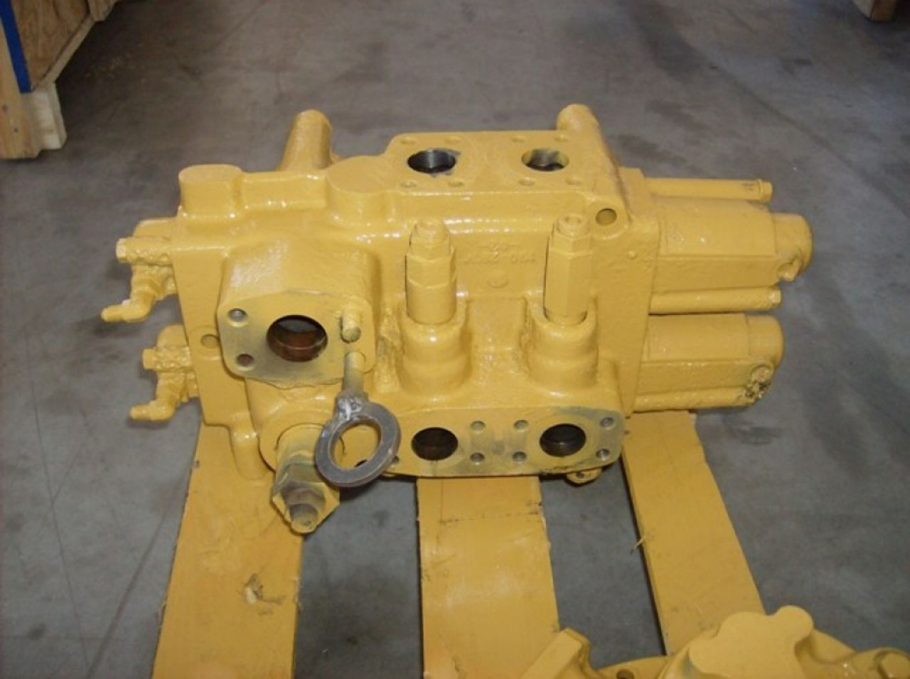 Caterpillar 966F II VALVOLA DISTRIBUTORE - Valve pour Engins de chantier: photos 4 Caterpillar 966F II VALVOLA DISTRIBUTORE - Valve pour Engins de chantier: photos 4
