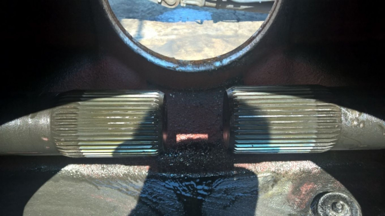 PERLINI DP655 ASSALE COMPLETO DI RIDUTTORI - Transmission pour Engins de chantier: photos 5 PERLINI DP655 ASSALE COMPLETO DI RIDUTTORI - Transmission pour Engins de chantier: photos 5