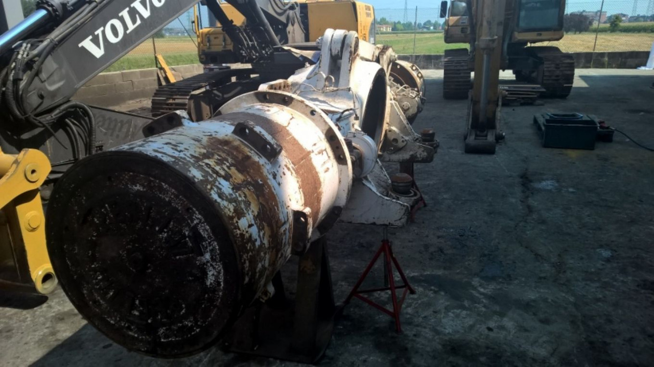 PERLINI DP655 ASSALE COMPLETO DI RIDUTTORI - Transmission pour Engins de chantier: photos 4 PERLINI DP655 ASSALE COMPLETO DI RIDUTTORI - Transmission pour Engins de chantier: photos 4