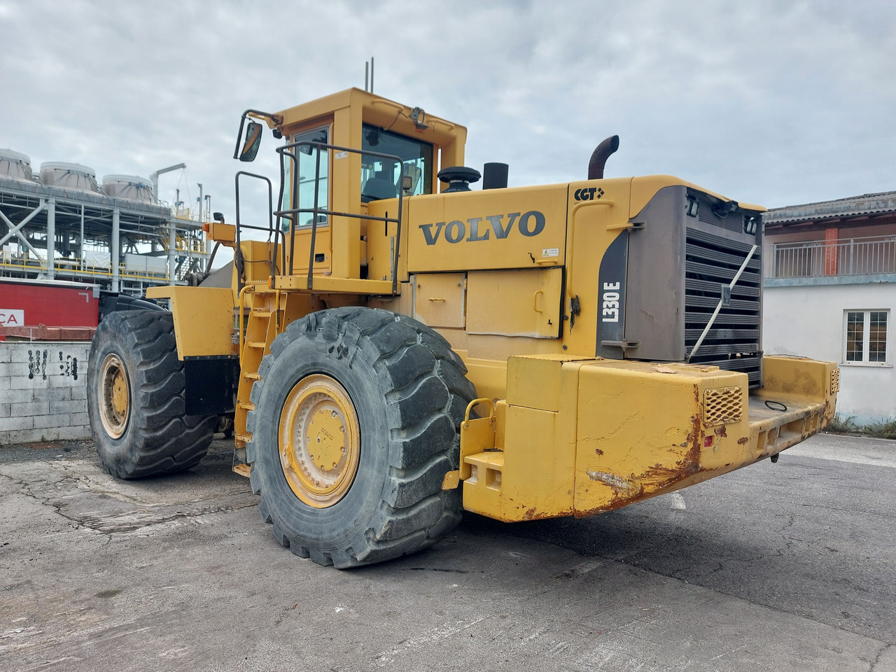 VOLVO L330E HDBH - Chargeuse sur pneus: photos 5 VOLVO L330E HDBH - Chargeuse sur pneus: photos 5