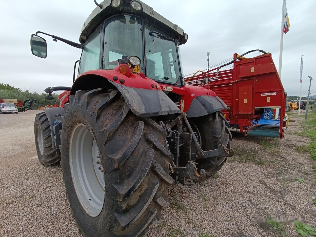 Massey Ferguson 7714 DYNA-4 - Tracteur agricole: photos 5 Massey Ferguson 7714 DYNA-4 - Tracteur agricole: photos 5