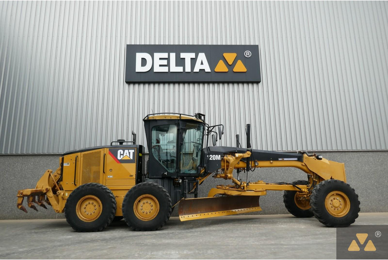 Caterpillar 120M - Niveleuse: photos 2 Caterpillar 120M - Niveleuse: photos 2