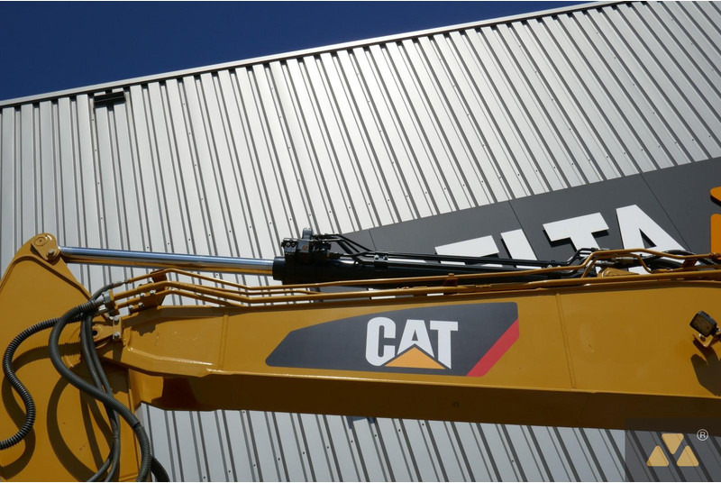 Pelle sur chenille Caterpillar 320FL: photos 18