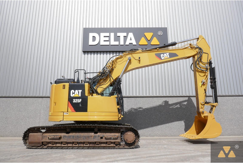Caterpillar 325F LCR - Pelle sur chenille: photos 2 Caterpillar 325F LCR - Pelle sur chenille: photos 2