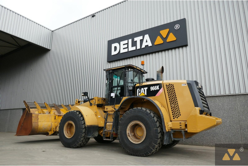 Caterpillar 966K - Chargeuse sur pneus: photos 4 Caterpillar 966K - Chargeuse sur pneus: photos 4