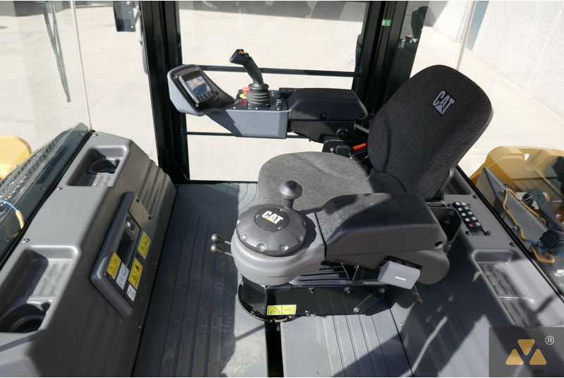 Compacteur Caterpillar CB10: photos 7