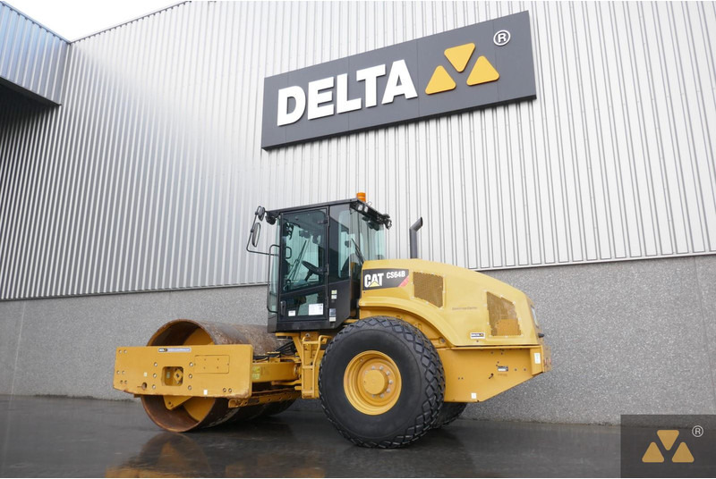 Compacteur Caterpillar CS64B: photos 6 Compacteur Caterpillar CS64B: photos 6