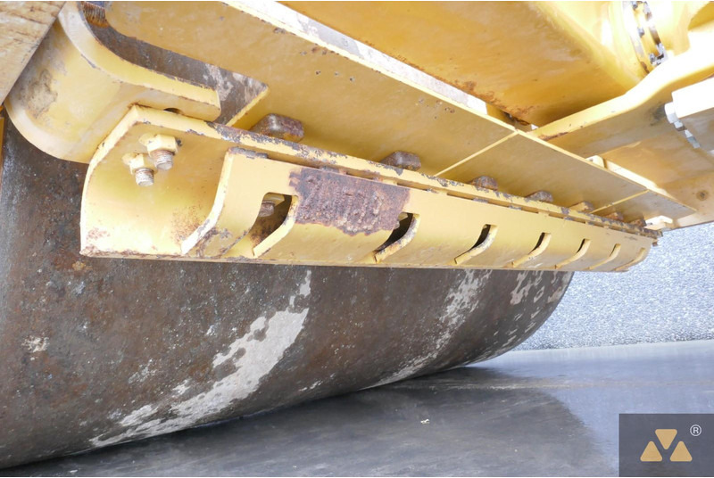Compacteur Caterpillar CS64B: photos 12 Compacteur Caterpillar CS64B: photos 12