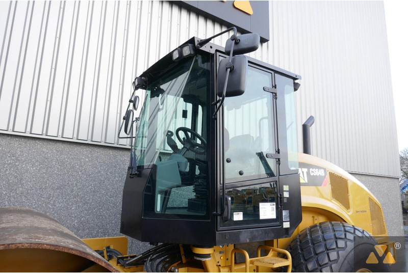Compacteur Caterpillar CS64B: photos 8 Compacteur Caterpillar CS64B: photos 8