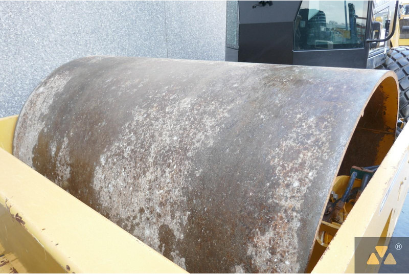 Compacteur Caterpillar CS64B: photos 10 Compacteur Caterpillar CS64B: photos 10